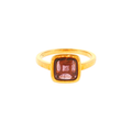 Solitärring aus Gelbgold mit Turmalin in Zargenfassung