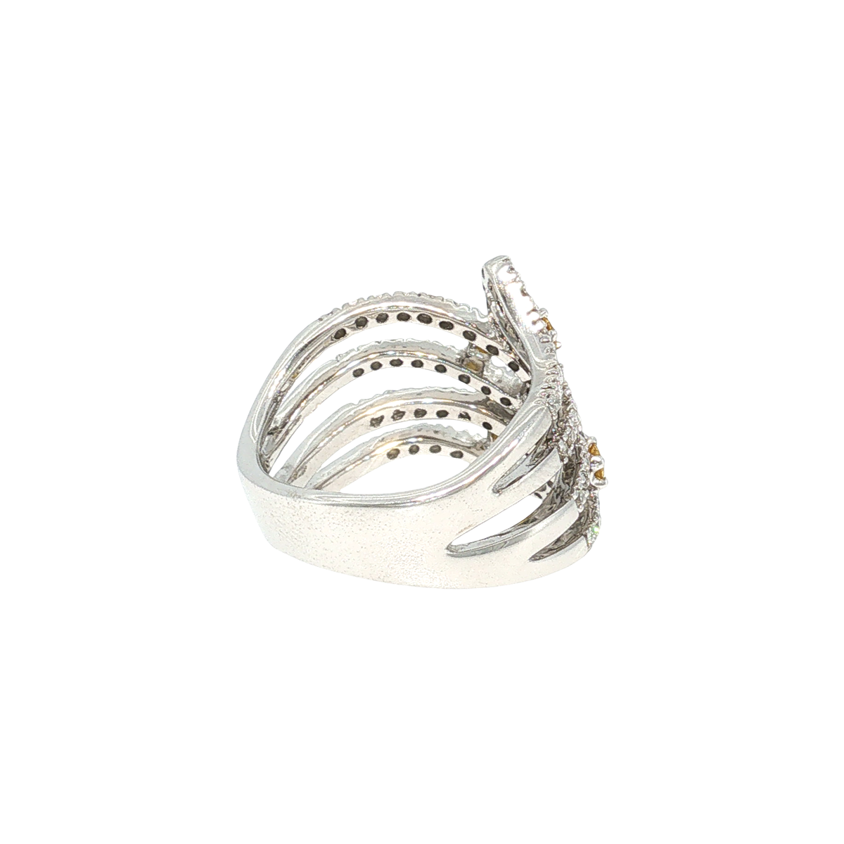 Cocktailring aus Weißgold mit Fancy Yellow Diamanten